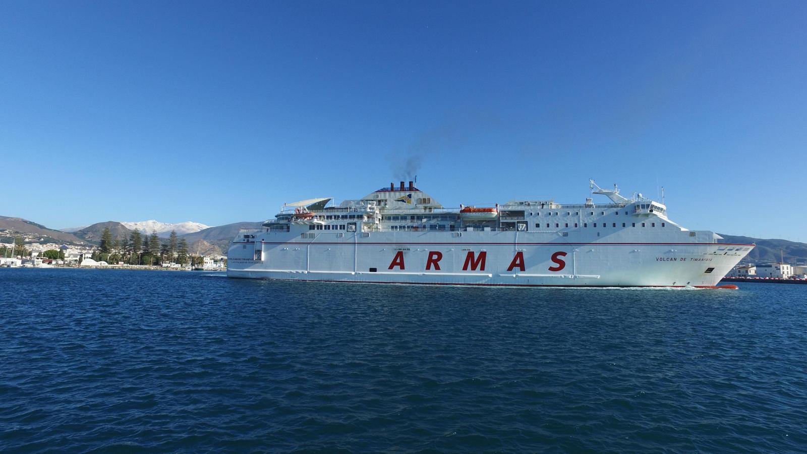 La línea marítima Motril–Melilla arranca el año con cerca de 44.000 metros - Noticia Puerto de motril